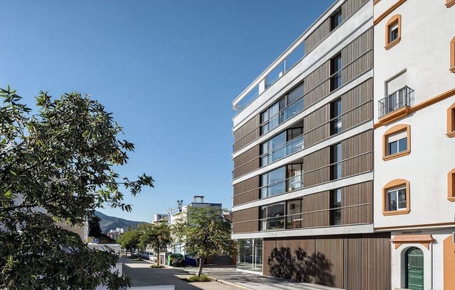 2 sypialnia Apartament na sprzedaż w Estepona z basenem garażem - 699 000 € (Ref: 9588166)