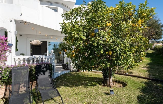 3 soverom Hus til salgs i Calahonda, Mijas med svømmebasseng garasje - € 610 000 (Ref: 9654228)