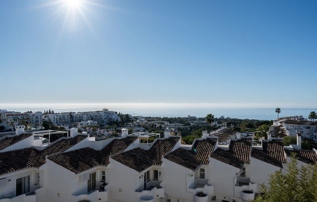 3 soverom Hus til salgs i Calahonda, Mijas med svømmebasseng garasje - € 590 000 (Ref: 9654228)
