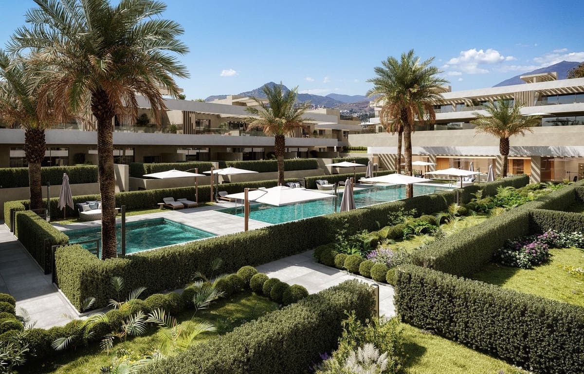 2 quarto Apartamento para venda em Estepona com piscina garagem - 609 000 € (Ref: 9713277)