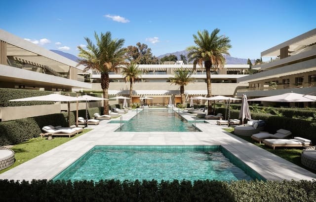 2 chambre Appartement à vendre à Estepona avec piscine garage - 609 000 € (Ref: 9713277)