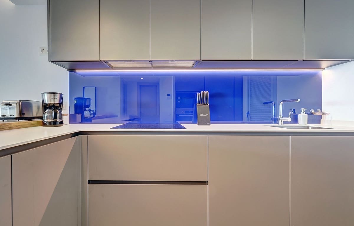 Apartamento Playa de 2 habitaciones en Fuengirola en venta con piscina garaje - 695.000 € (Ref: 9714108)