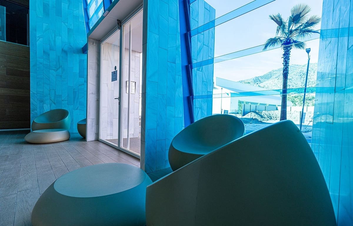 Apartamento Playa de 2 habitaciones en Fuengirola en venta con piscina garaje - 695.000 € (Ref: 9714108)