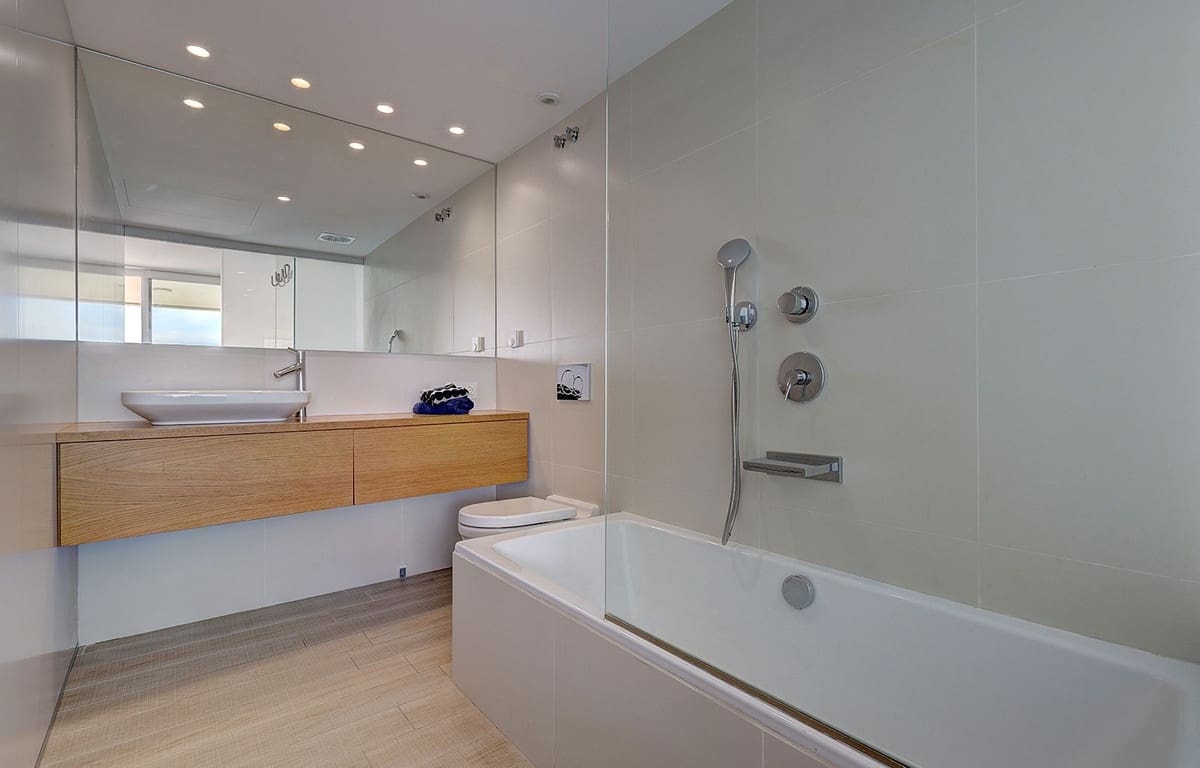 Apartamento Playa de 2 habitaciones en Fuengirola en venta con piscina garaje - 695.000 € (Ref: 9714108)