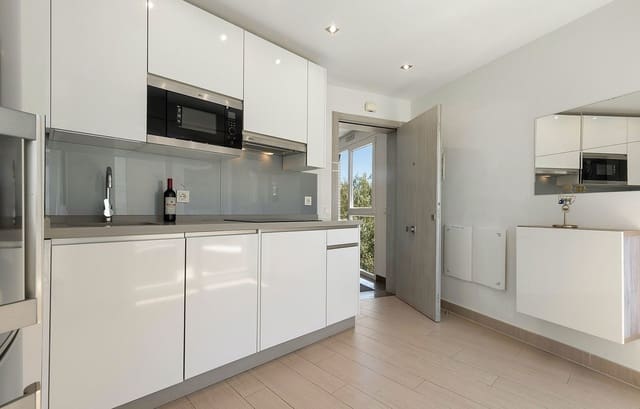 2 sypialnia Apartament przy plaży na sprzedaż w Benalmadena Costa, Benalmádena z garażem - 419 000 € (Ref: 9782859)