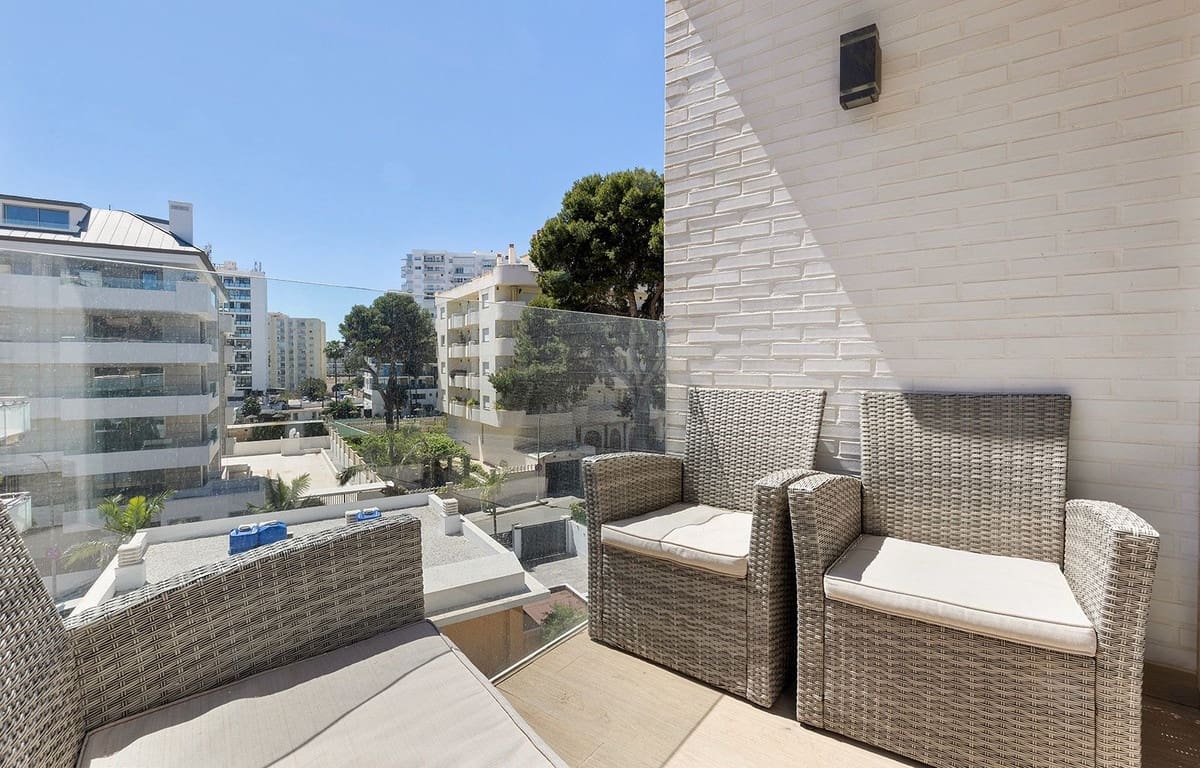 2 camera da letto Appartamento sulla Spiaggia in vendita in Benalmadena Costa con garage - 419.000 € (Rif: 9782859)