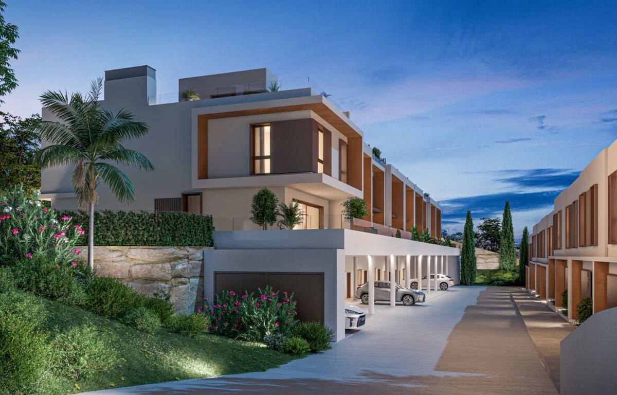 3 sypialnia Dom na sprzedaż w La Cala de Mijas z basenem garażem - 676 000 € (Ref: 9867868)