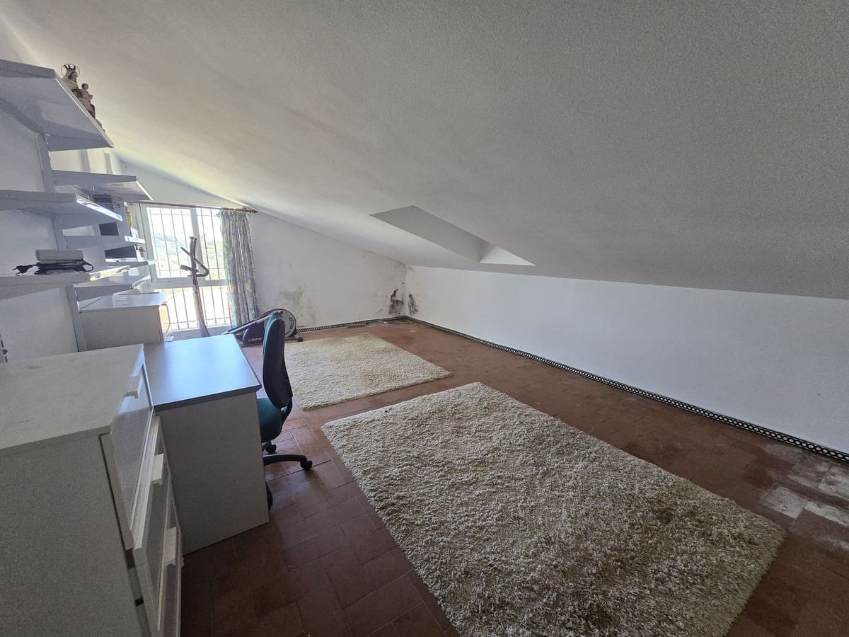 5 bedroom Villa for sale in Torrenueva with pool garage - € 1,230,000 (Ref: 10048109)