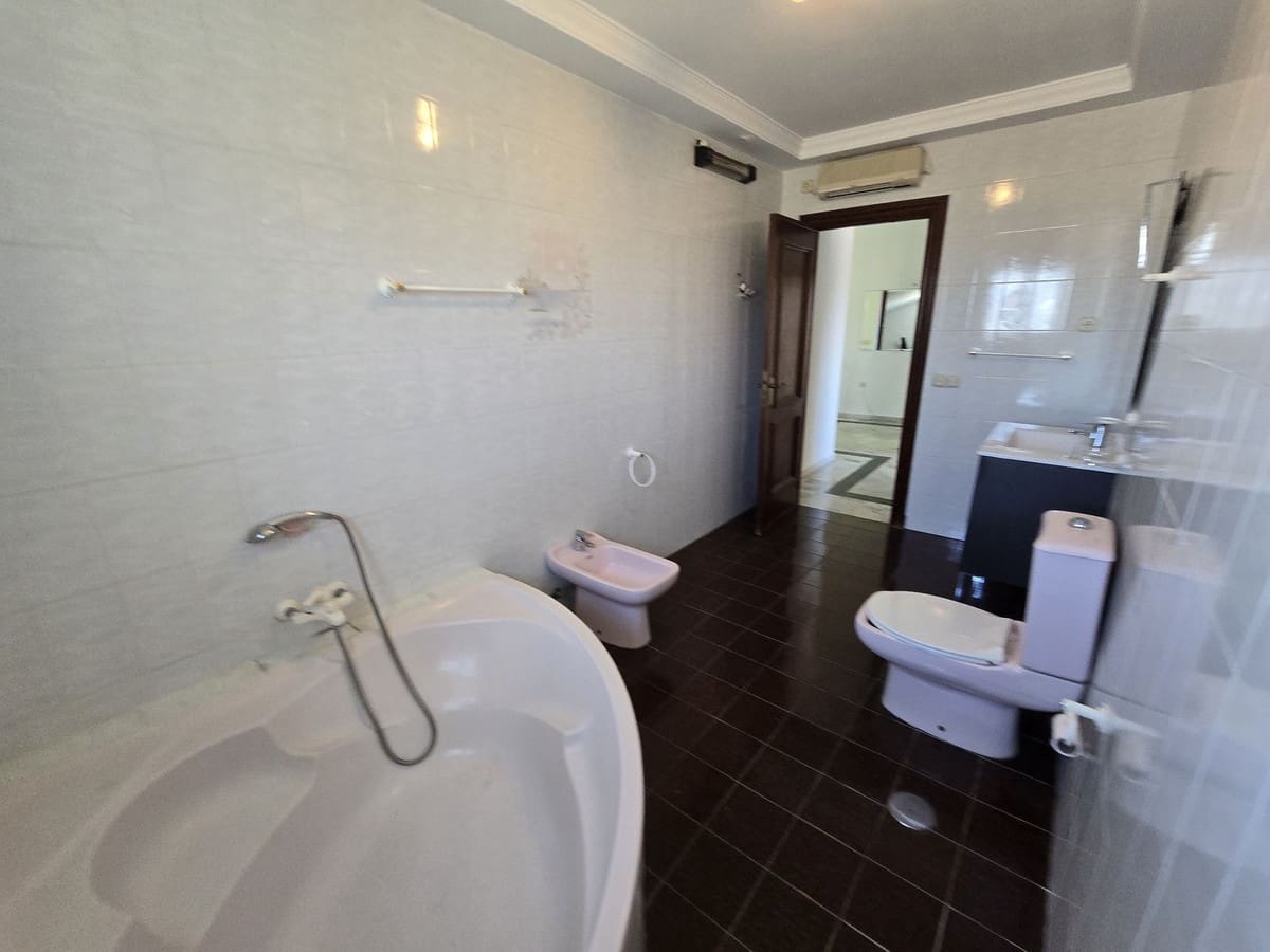5 bedroom Villa for sale in Torrenueva with pool garage - € 1,230,000 (Ref: 10048109)