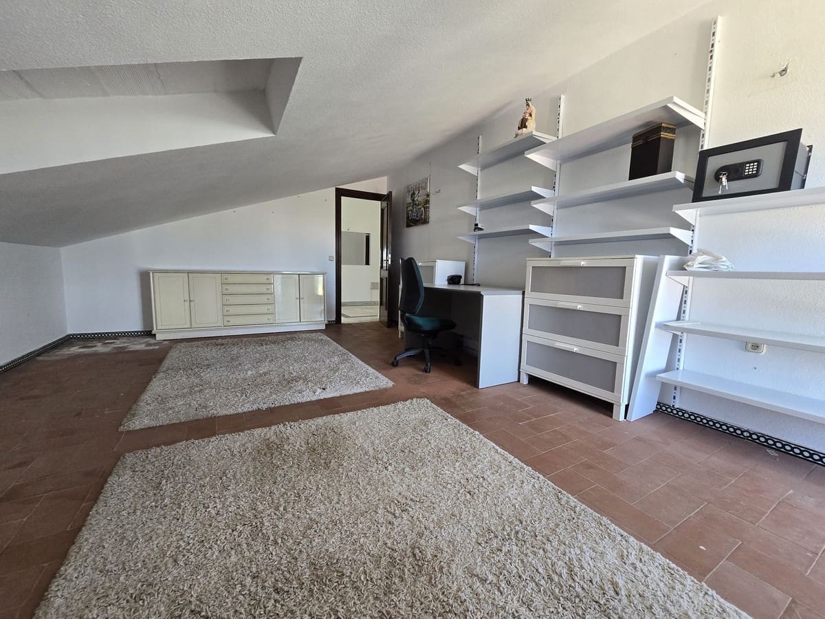5 bedroom Villa for sale in Torrenueva with pool garage - € 1,230,000 (Ref: 10048109)