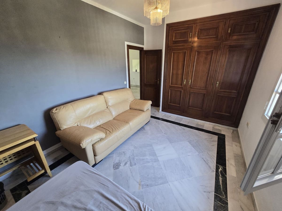 5 bedroom Villa for sale in Torrenueva with pool garage - € 1,230,000 (Ref: 10048109)