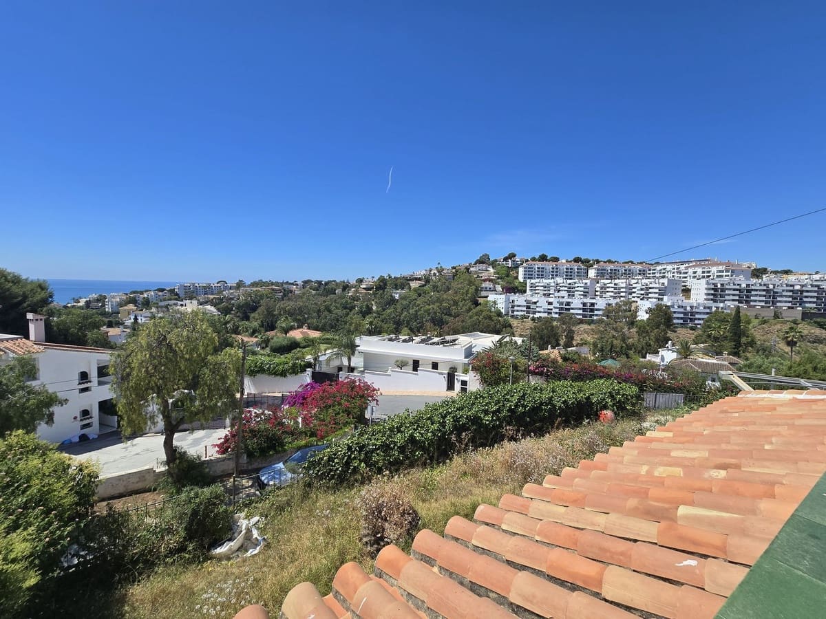 5 bedroom Villa for sale in Torrenueva with pool garage - € 1,230,000 (Ref: 10048109)