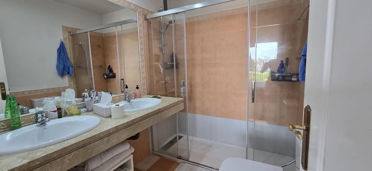 2 makuuhuone Huoneisto myytävänä paikassa Riviera del Sol mukana uima-altaan 
autotalli - 355 000 € (Ref: 10057932)