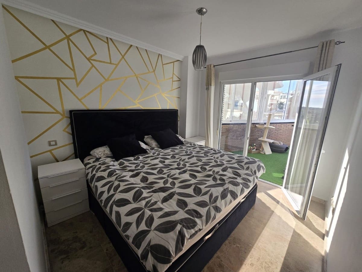 2 chambre Appartement à vendre à Riviera del Sol avec piscine garage - 330 000 € (Ref: 10079983)
