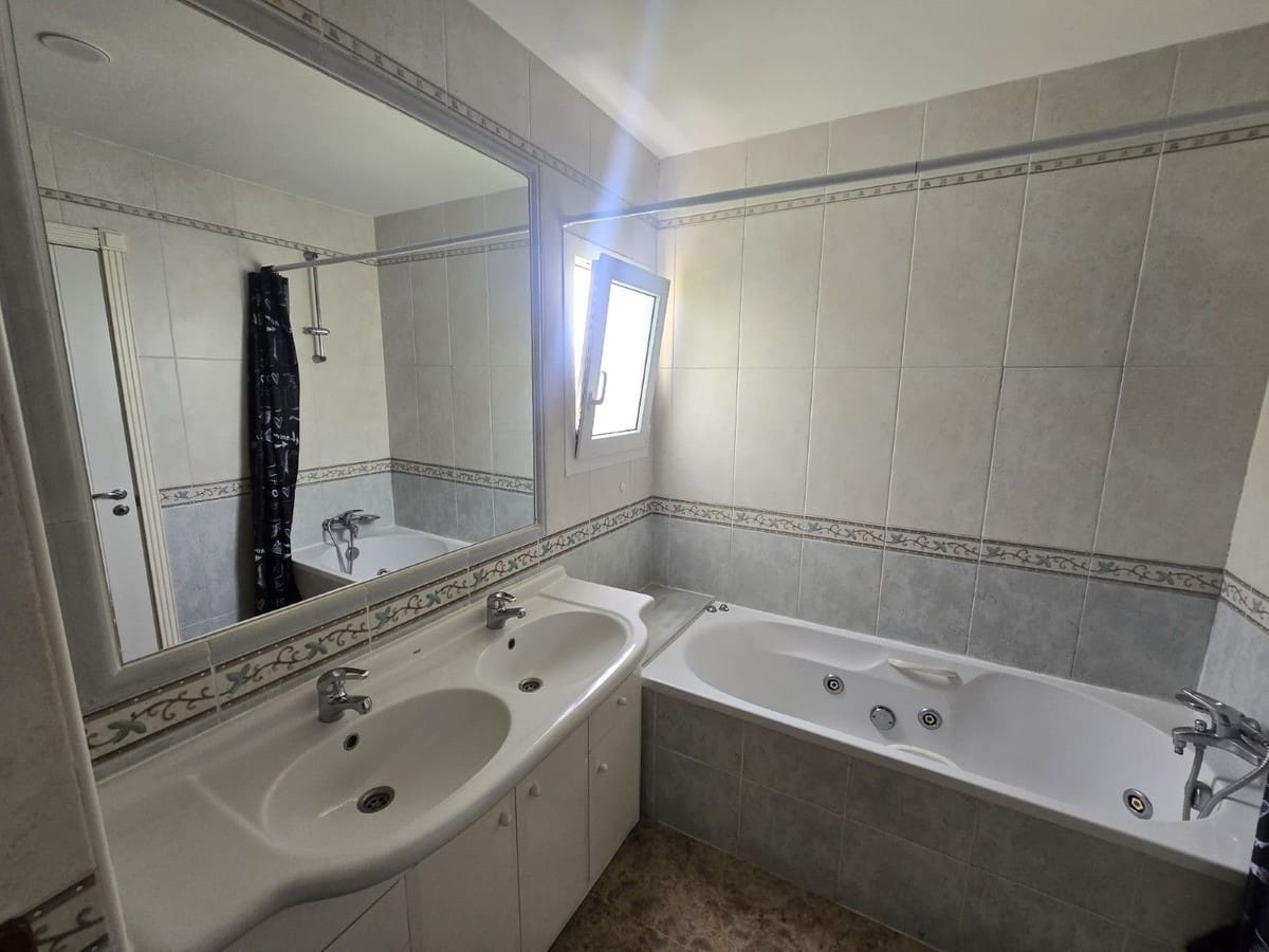 2 chambre Appartement à vendre à Riviera del Sol avec piscine garage - 330 000 € (Ref: 10079983)