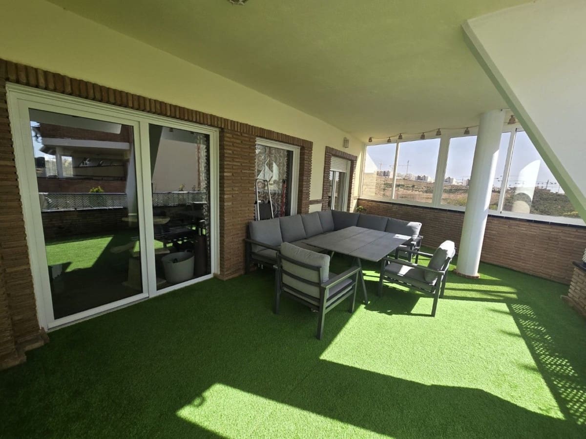 2 chambre Appartement à vendre à Riviera del Sol avec piscine garage - 330 000 € (Ref: 10079983)
