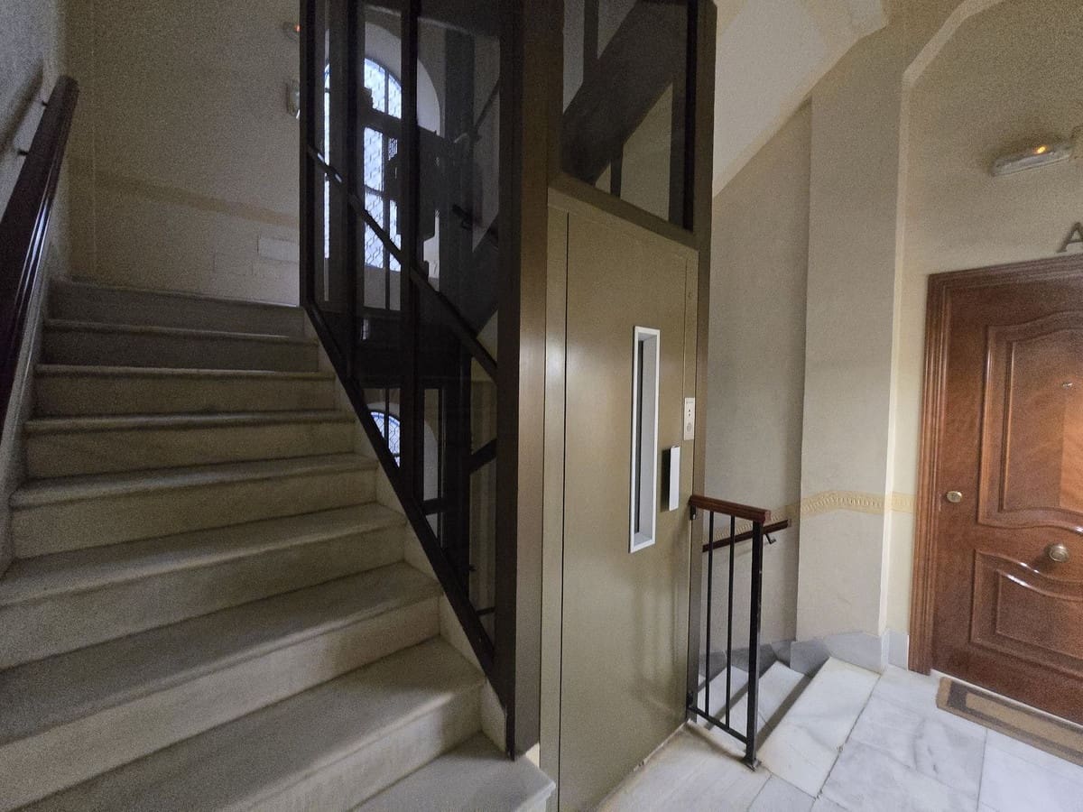 3 bedroom Apartment for sale in Malaga city - € 2,000,000 (Ref: 10099442)