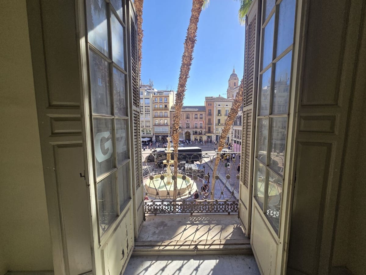 3 bedroom Apartment for sale in Malaga city - € 2,000,000 (Ref: 10099442)