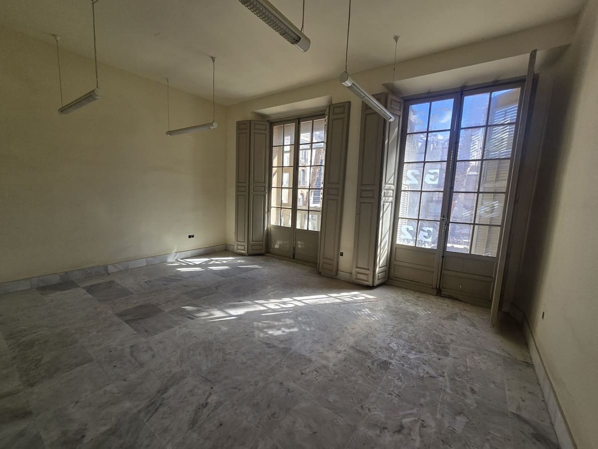 3 bedroom Apartment for sale in Malaga city - € 2,000,000 (Ref: 10099442)