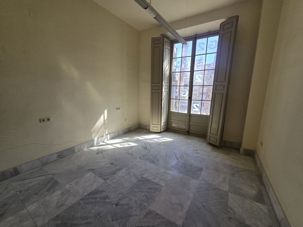 3 bedroom Apartment for sale in Malaga city - € 2,000,000 (Ref: 10099442)