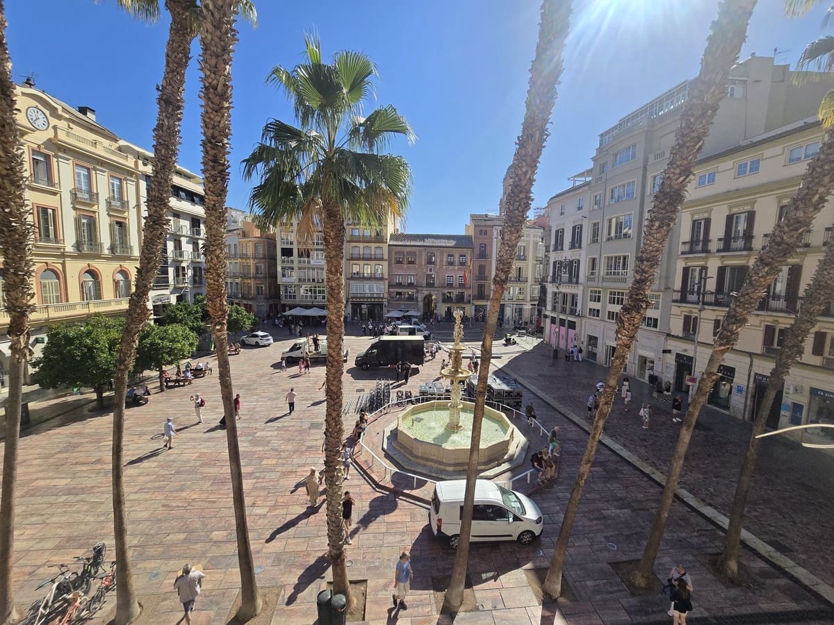3 bedroom Apartment for sale in Malaga city - € 2,000,000 (Ref: 10099442)