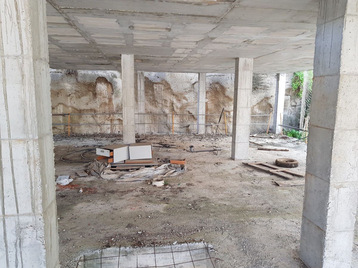 14 soveværelse Erhverv til salg i Benahavis med garage - € 520.000 (Ref: 5123332)