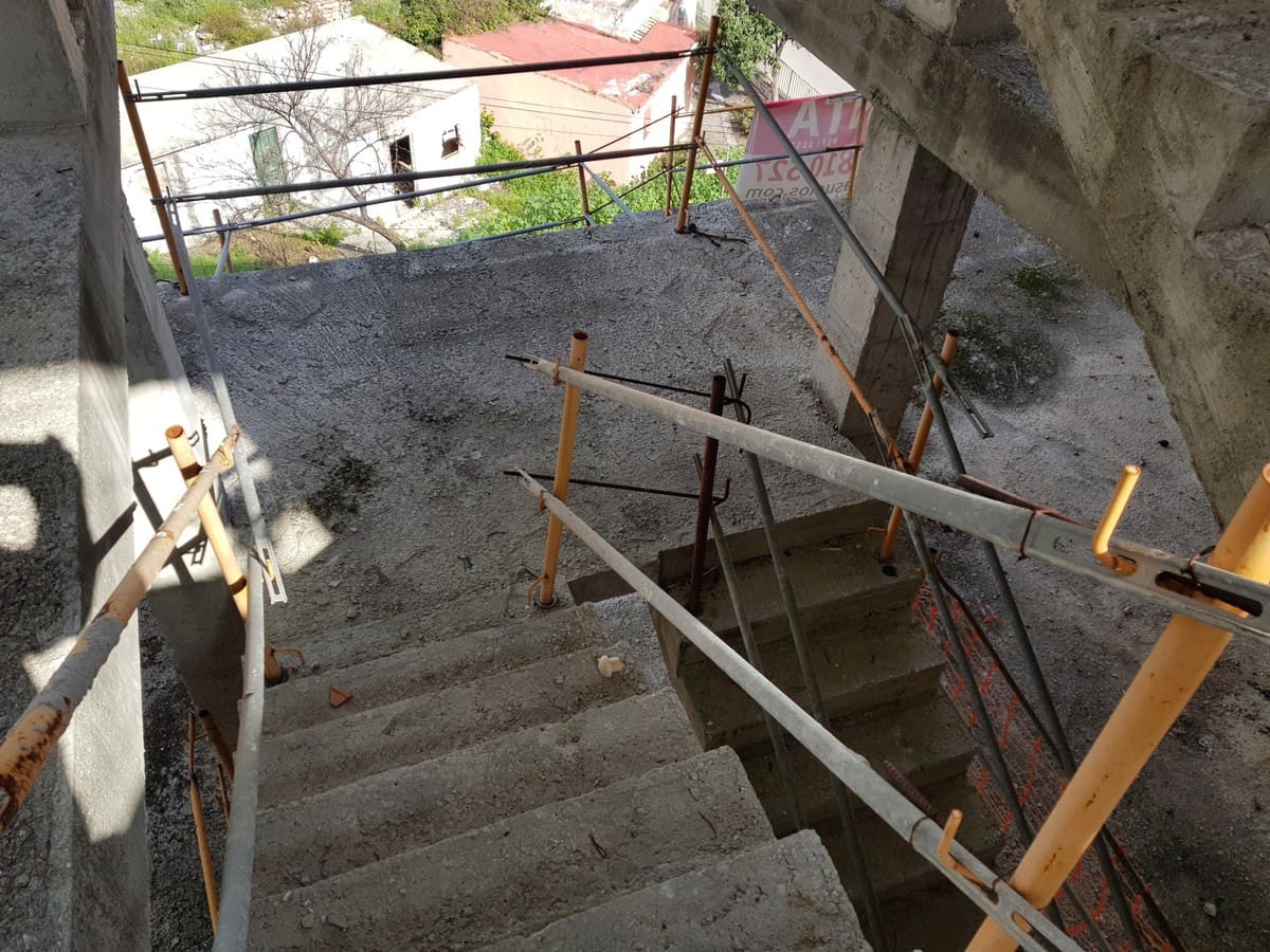 14 soveværelse Erhverv til salg i Benahavis med garage - € 520.000 (Ref: 5123332)