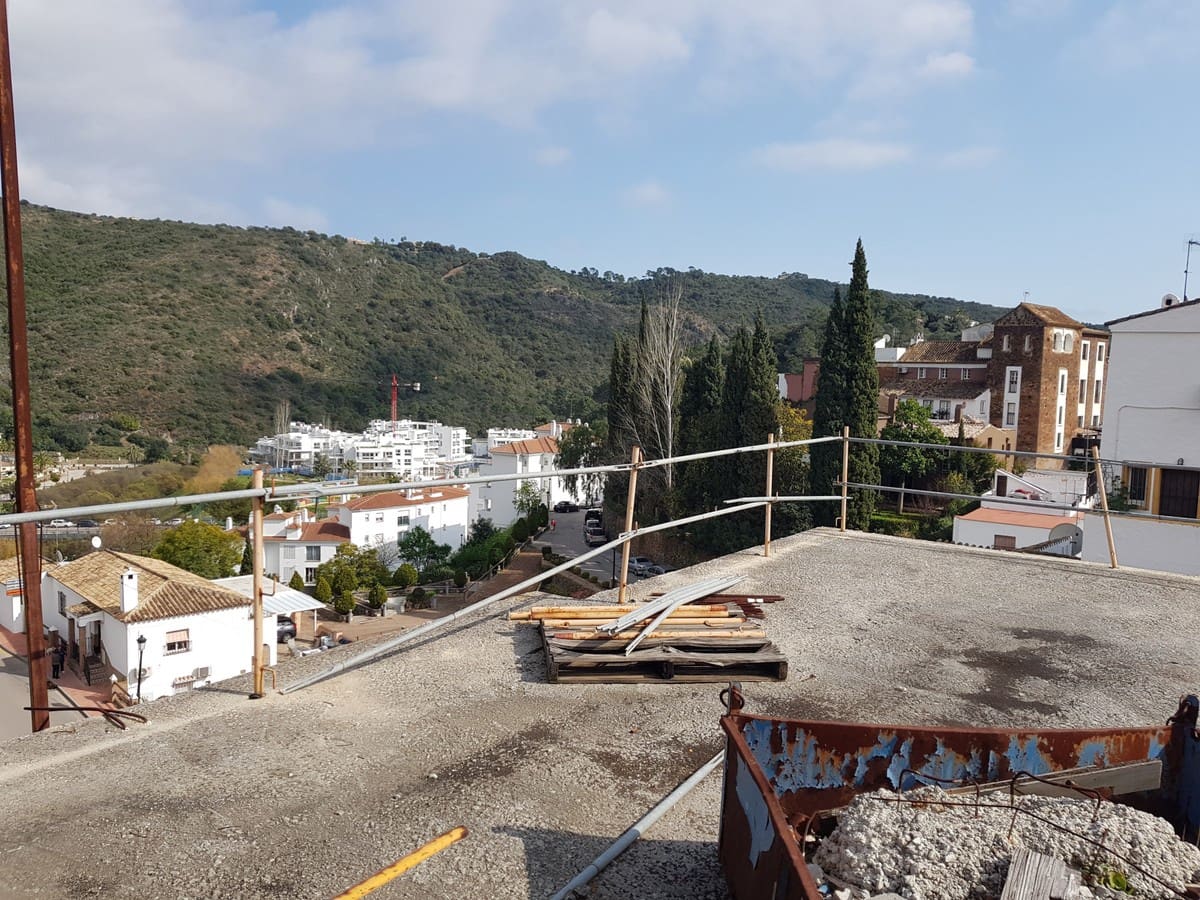 14 soveværelse Erhverv til salg i Benahavis med garage - € 520.000 (Ref: 5123332)