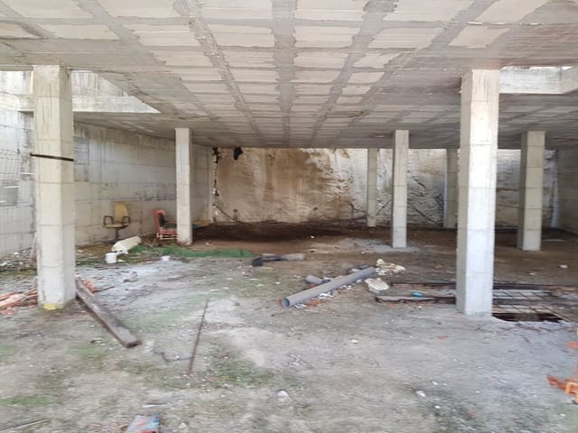 14 soveværelse Erhverv til salg i Benahavís med garage - € 520.000 (Ref: 5123332)