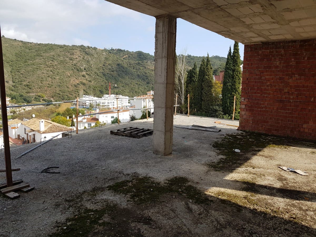 14 soveværelse Erhverv til salg i Benahavis med garage - € 520.000 (Ref: 5123332)