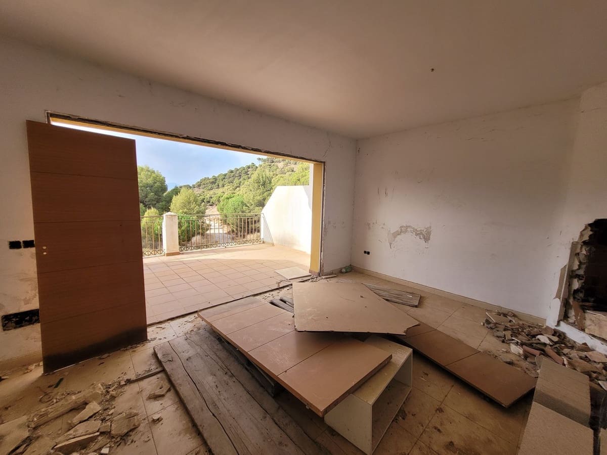 Byggegrund til salg i Alhaurin Golf - € 3.950.000 (Ref: 7376897)