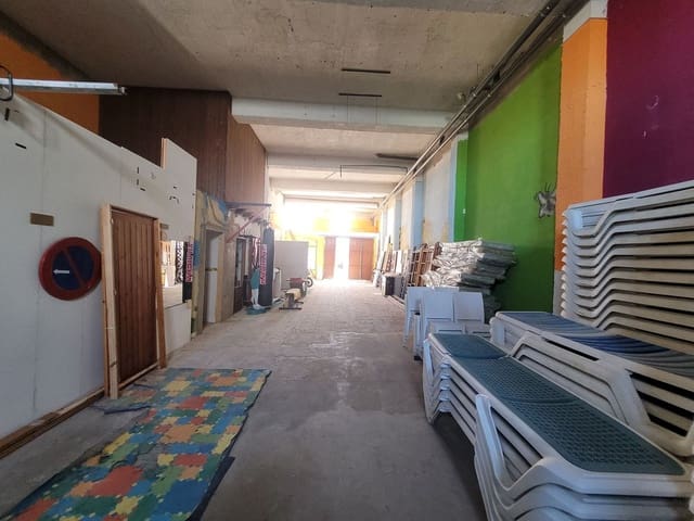 4 bedroom Commercial for sale in Arroyo de la Miel, Benalmádena with pool garage - € 1,100,000 (Ref: 7814808)