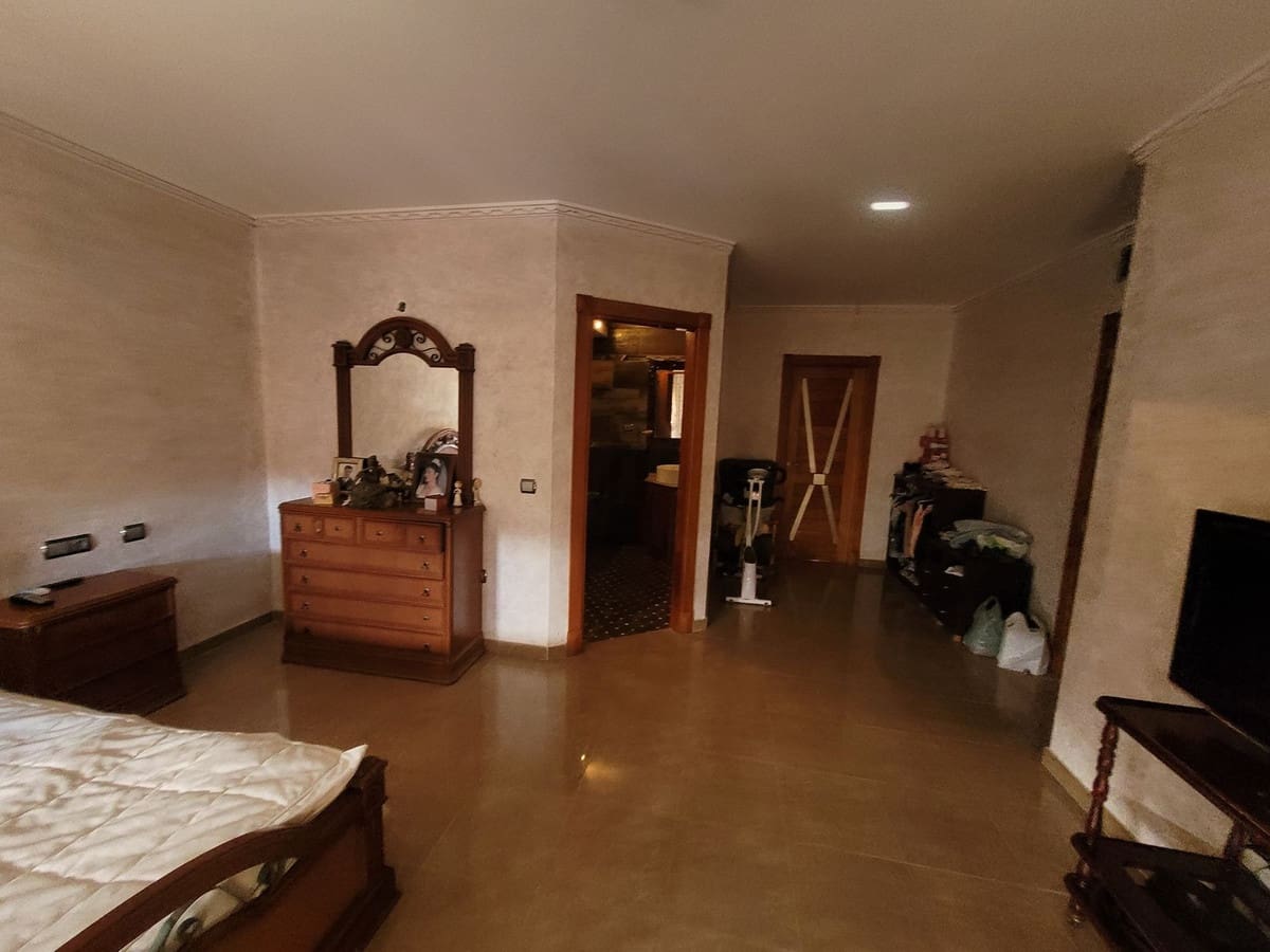 4 soveværelse Erhverv til salg i Arroyo de la Miel med swimmingpool garage - € 1.500.000 (Ref: 7814808)