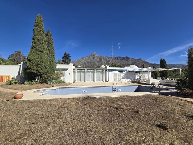 6 sypialnia Willa na sprzedaż w Marbella z basenem garażem - 3 200 000 € (Ref: 8583331)