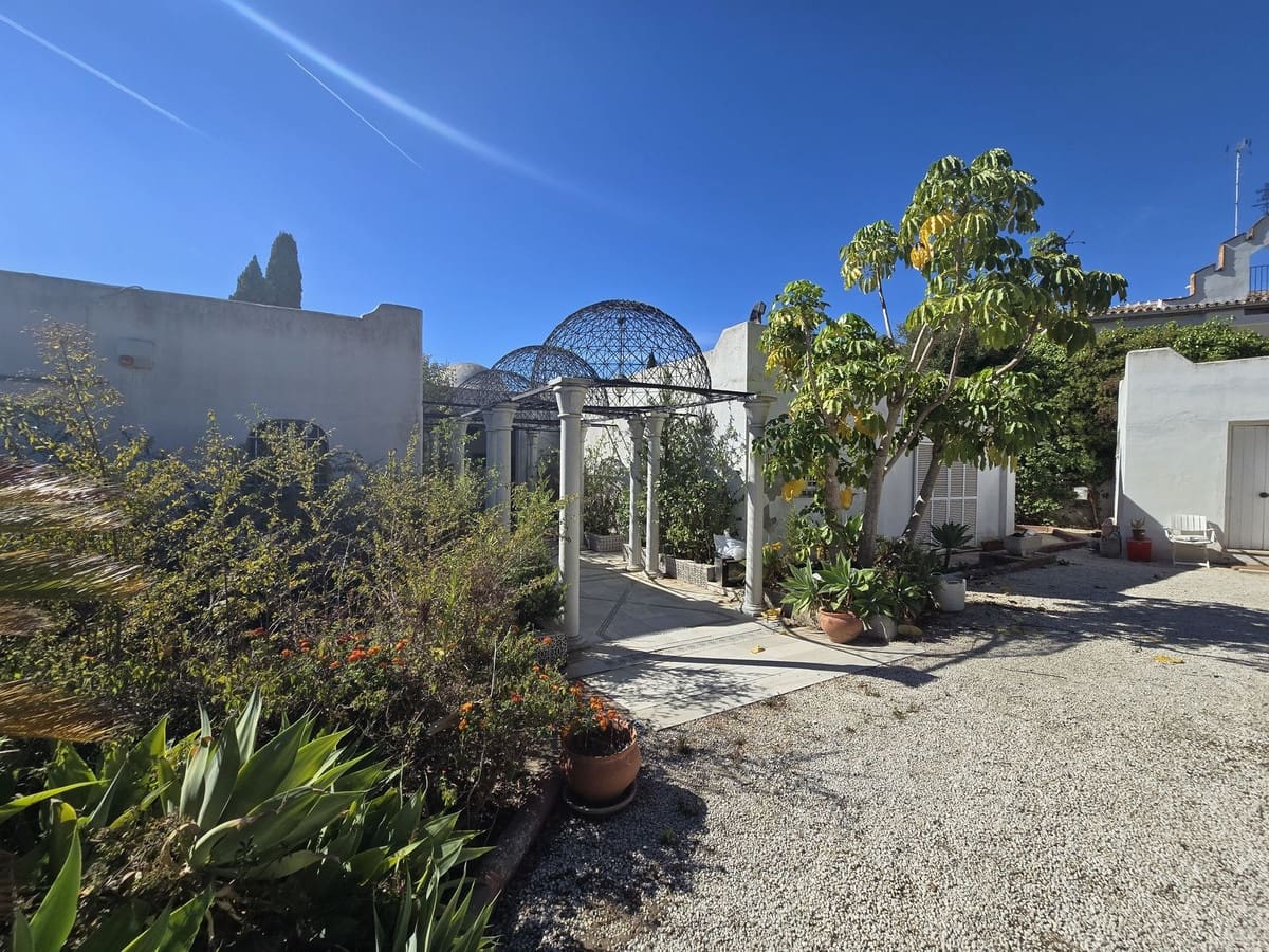 6 slaapkamer Villa te koop in Marbella met zwembad garage - € 3.200.000 (Ref: 8583331)