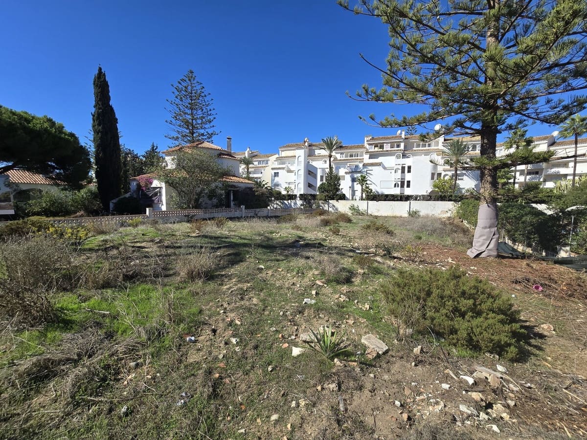 Building Plot for sale in Marbesa - € 1,350,000 (Ref: 8596597)