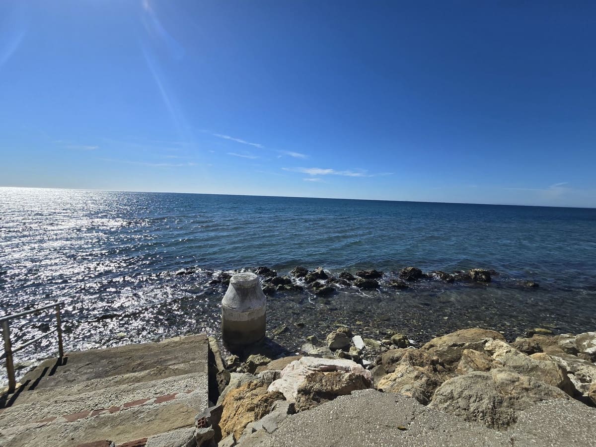 Building Plot for sale in Marbesa - € 1,350,000 (Ref: 8596597)