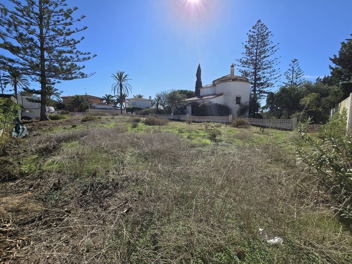 Building Plot for sale in Marbesa - € 1,350,000 (Ref: 8596597)