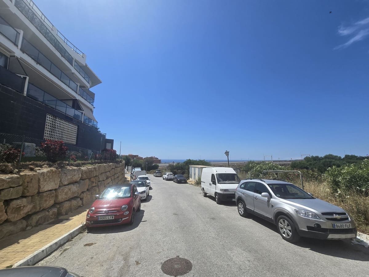 Terrain à Bâtir à vendre à Riviera del Sol - 1 870 000 € (Ref: 8993096)