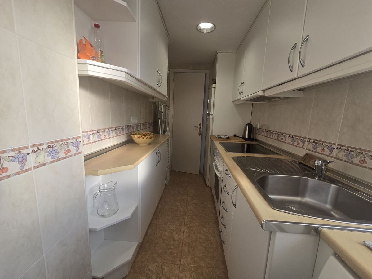 3 soverom Leilighet til salgs i Calahonda med svømmebasseng garasje - € 345 000 (Ref: 9033829)