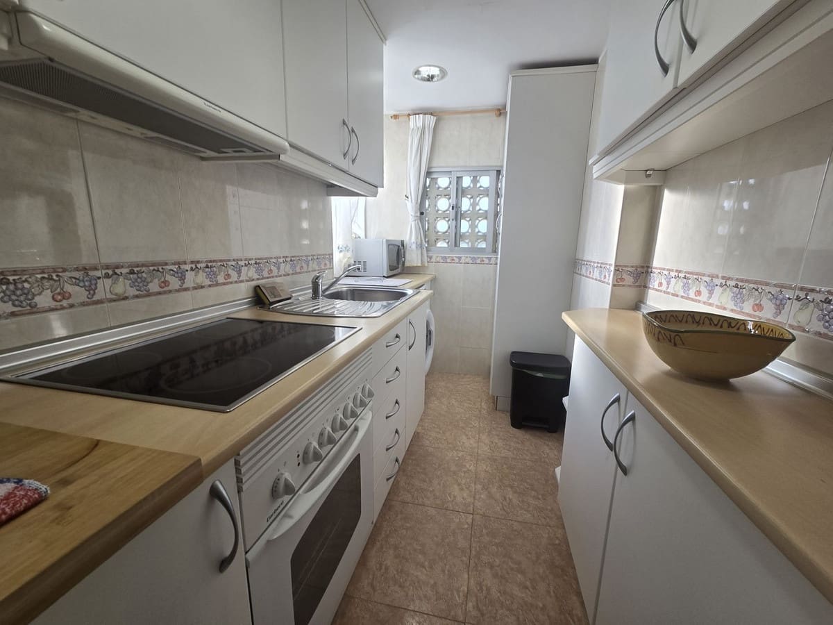 3 soverom Leilighet til salgs i Calahonda med svømmebasseng garasje - € 345 000 (Ref: 9033829)