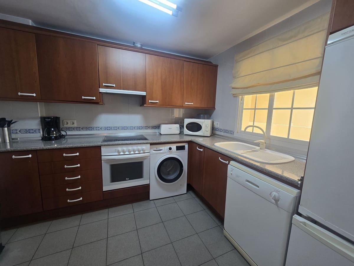 2 soverom Leilighet til salgs i Riviera del Sol med svømmebasseng garasje - € 275 000 (Ref: 9216333)