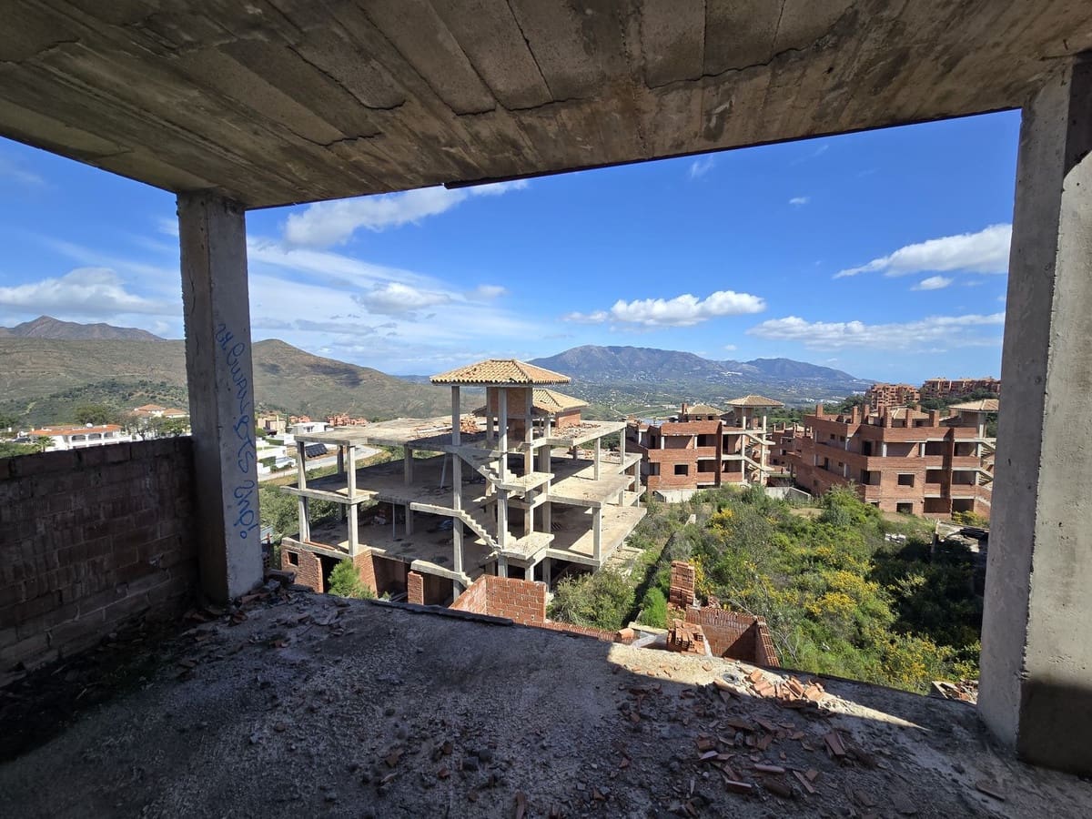 Byggegrund til salg i La Mairena - € 5.950.000 (Ref: 9235771)