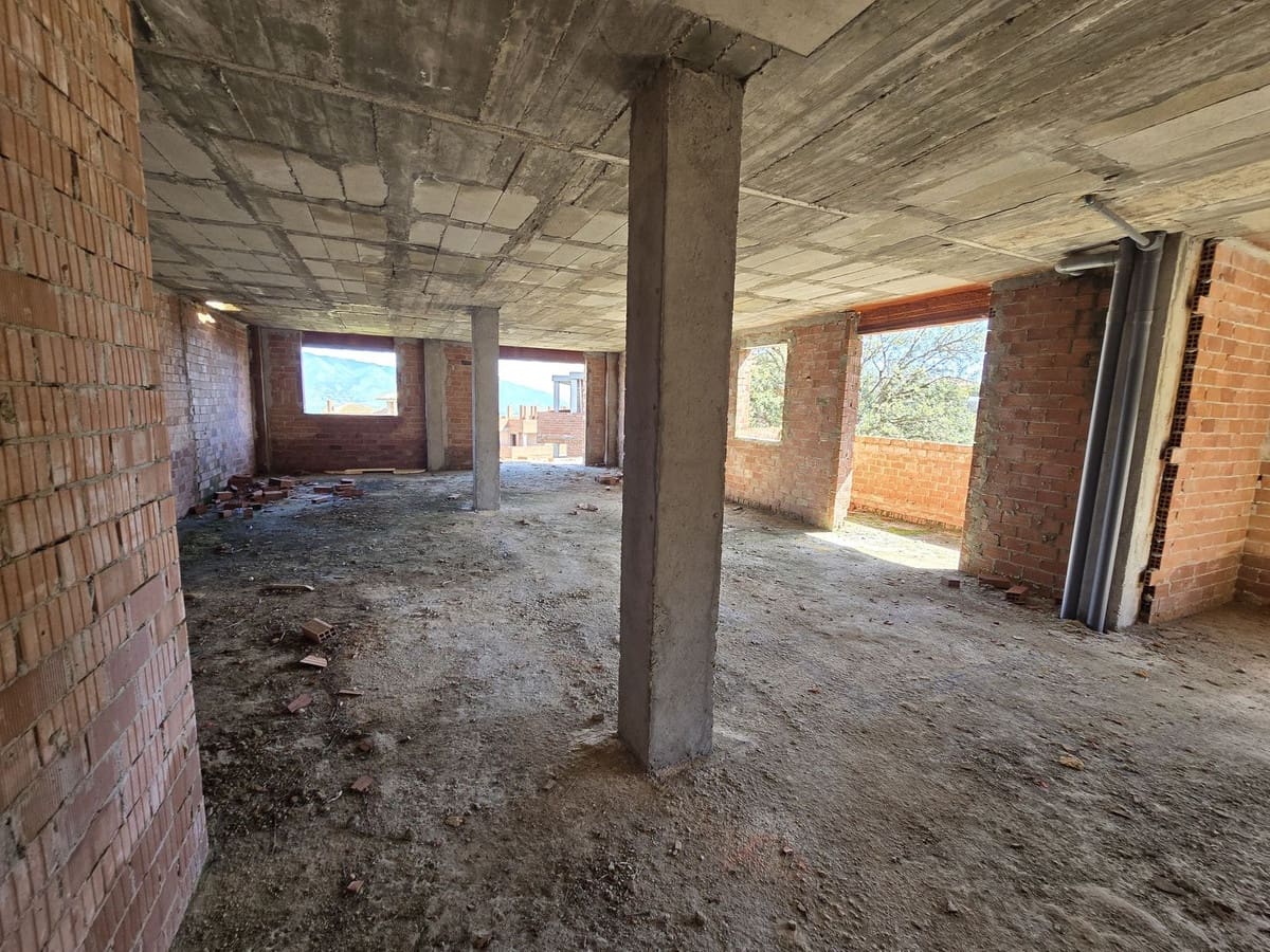 Byggegrund til salg i La Mairena - € 5.950.000 (Ref: 9235771)