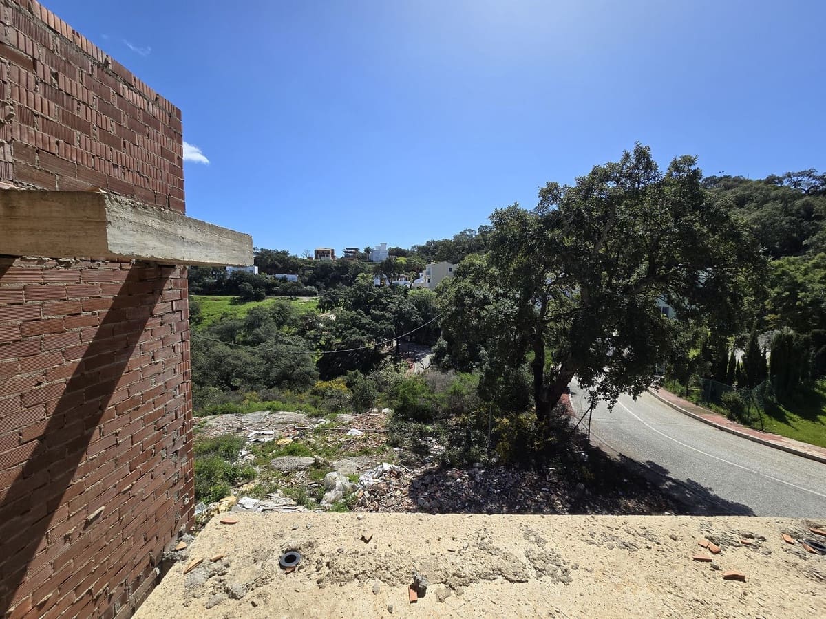 Building Plot for sale in La Mairena - € 5,950,000 (Ref: 9235771)