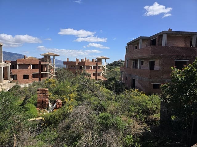 Bauplatz zu verkaufen in La Mairena, Ojen - 5.950.000 € (Ref: 9235771)