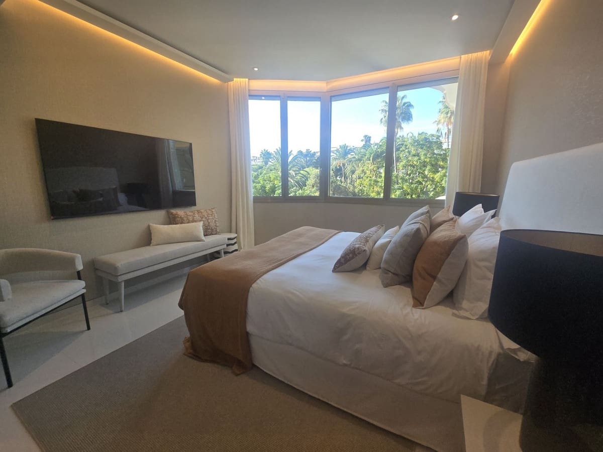 4 soverom Leilighet til salgs i Puerto Banus med svømmebasseng garasje - € 4 950 000 (Ref: 9332686)