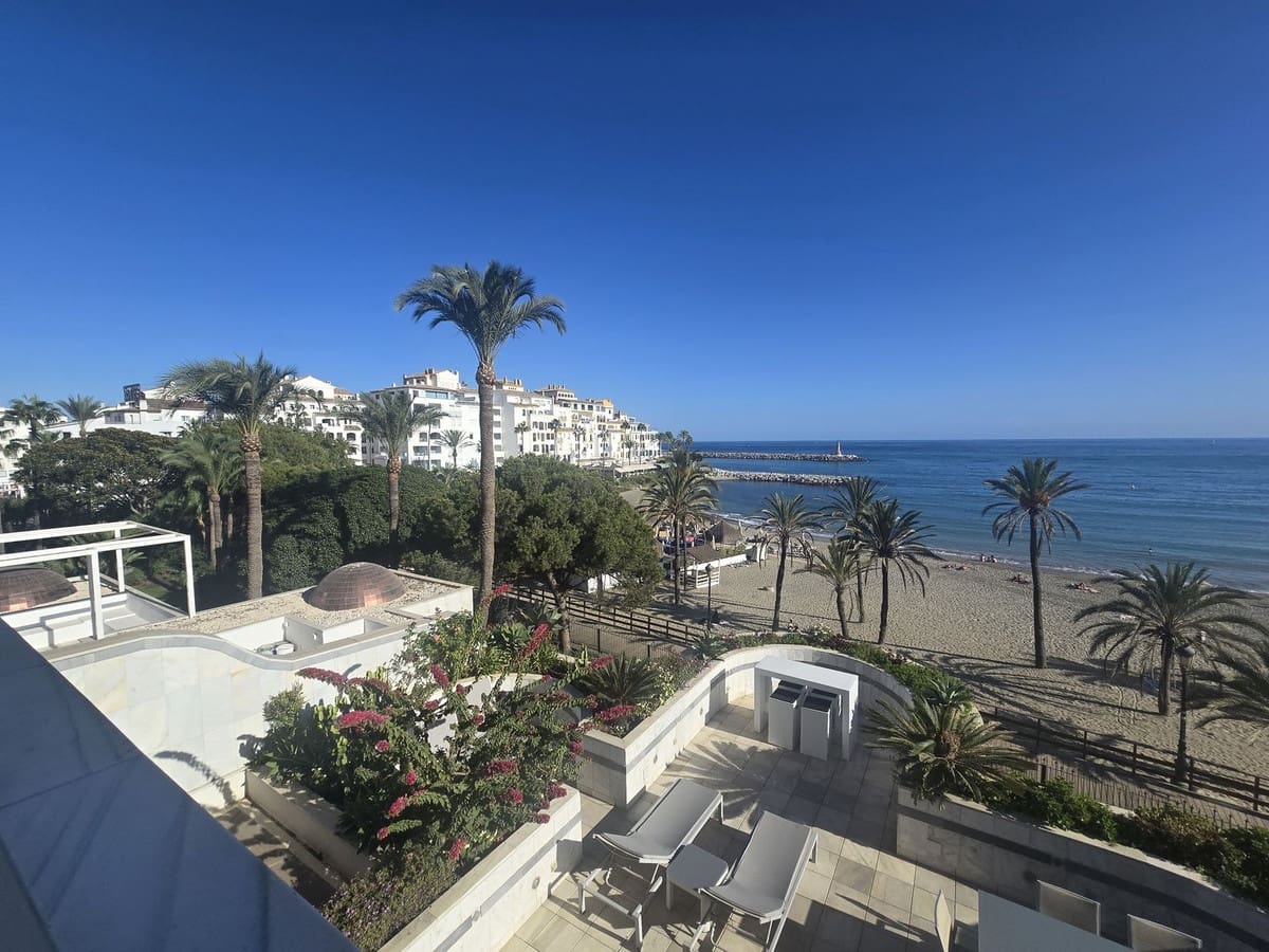 4 soverom Leilighet til salgs i Puerto Banus med svømmebasseng garasje - € 4 950 000 (Ref: 9332686)