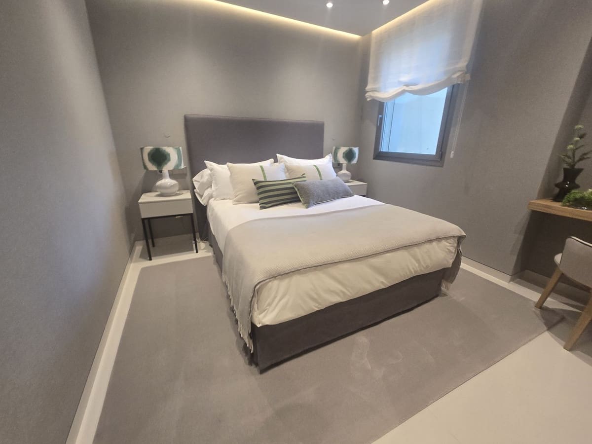 4 bedroom Apartment for sale in Puerto Banus with pool garage - € 4,950,000 (Ref: 9332686)