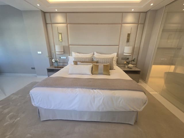 4 soveværelse Lejlighed til salg i Puerto Banus, Marbella med swimmingpool garage - € 4.950.000 (Ref: 9332686)